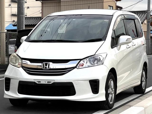 フリード 1.5 G プレミアムエディション 特別仕様車 両側パワースライドドア バック...