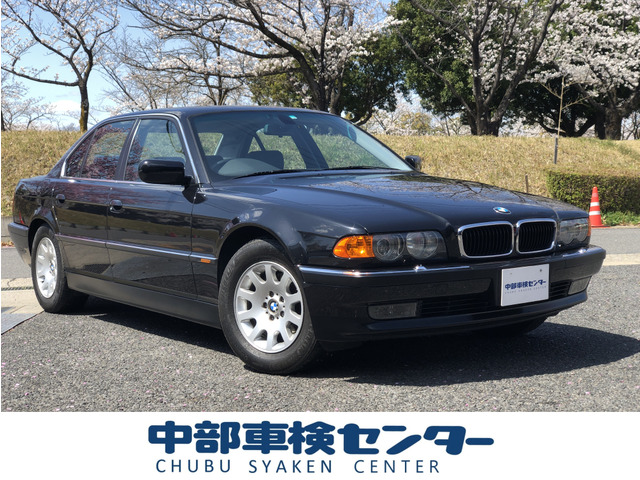 7シリーズ 735i 右ハンドル・SR・黒革・純正ナビ・禁煙車