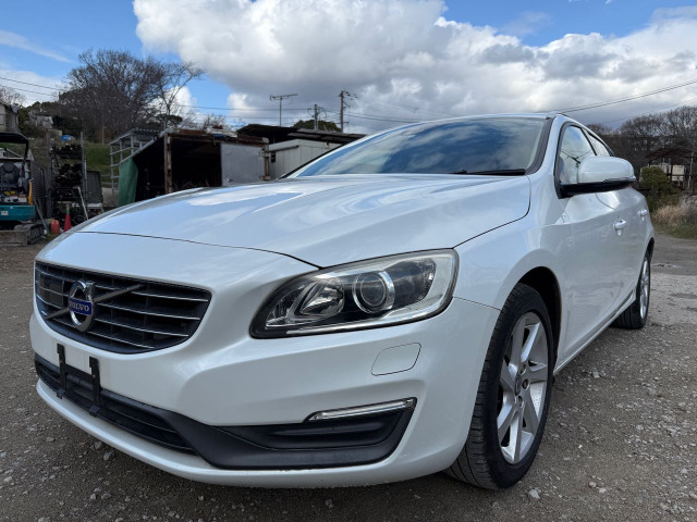 V60 T4 SE 純正ナビ、TV、ETC、スマートキー