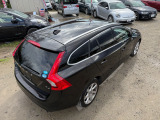 V60 ラグジュアリーエディション 純正ナビ、TV、バックカメラ、ETC