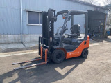 トヨタL&F エンジンフォークリフト 15373