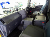 オートAC PS PW SRS ABS キーレス 左電格ミラー/ヒーター/ワイパー 運転席ISRIエアサスシート/肘掛付/ヒーター/クーラー AM/FM ETC2.0 バックモニター
