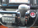 ★操作が簡単オートエアコン・シフトレバー周りです★