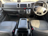 ハイエースバン 3.0 マルチロールトランスポーター タイプII ロング ディーゼル 4WD ...