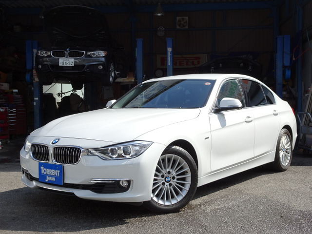 3シリーズセダン 320i ラグジュアリー レザーパワーシート 純正ナビ