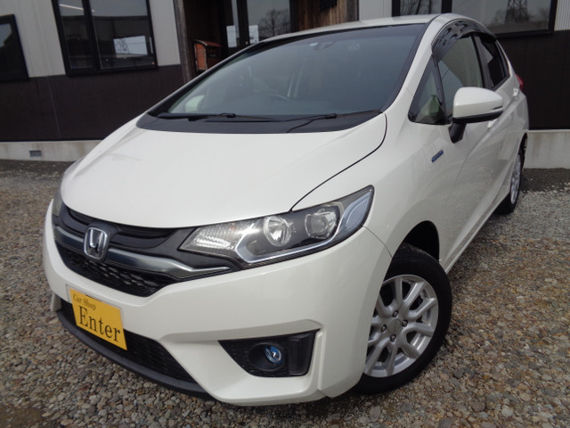 フィット 1.5 ハイブリッド Lパッケージ 4WD 