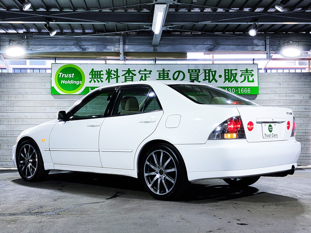 トヨタ アルテッツァ 2.0 AS200 の中古車詳細 (60,995km, ホワイト