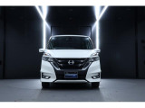 セレナ 2.0 X VセレクションII 4WD アイドリングストップ スマートキー