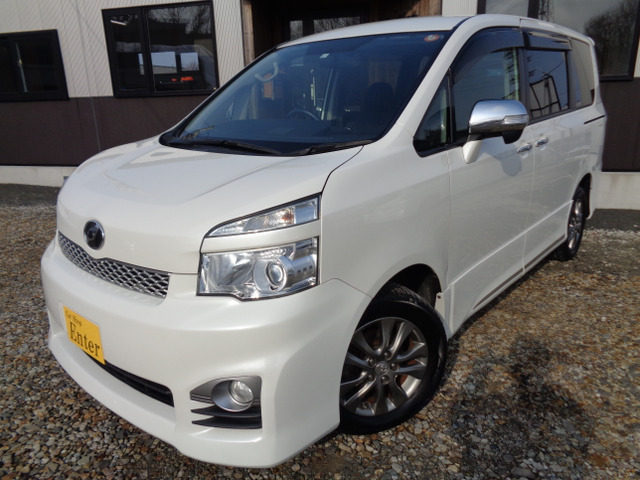 ヴォクシー 2.0 ZS 煌II 4WD 