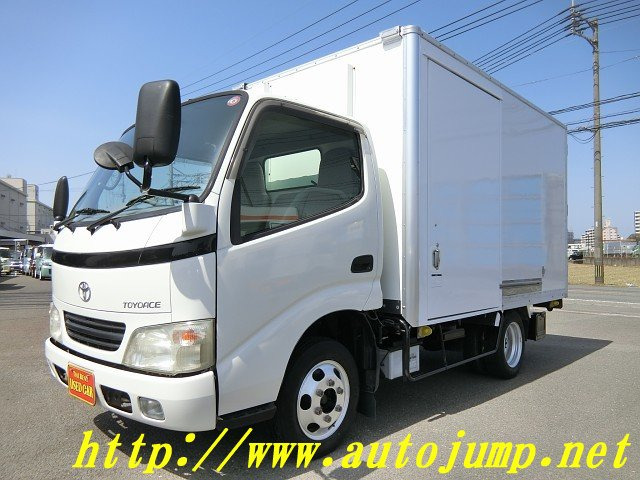 トヨエース 冷蔵冷凍車 1.4t -7℃中温冷凍車