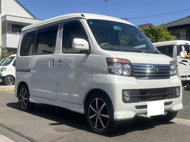 アトレーワゴン カスタムターボ RS リミテッド 4WD 総額価格にて車検2年付きでお渡し!!