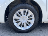 【支払総額推進店】お車をご覧い頂きまして、誠に有難う御座います。在庫車両になりますので、是非ご都合の宜しい時に、見に来て下さい。来店予約をされると、ご案内がスムーズです。