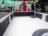 最大積載量:2000kg 荷台寸法:L290 W178 H37.5 床:鉄
