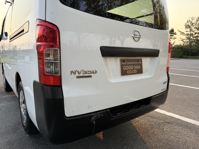 日産 NV350キャラバン 2.5 DX ロング ディーゼル 4WD ルーフキャリア