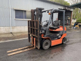 トヨタL&F 電動フォークリフト 15684