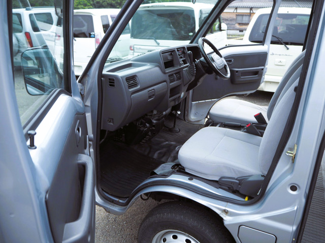 スバル サンバー VB 4WD オートマ、エアコン、パワステ、3.5点 の中古