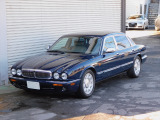 ディムラー スーパーV8 ロングボディ&スーパーチャージド