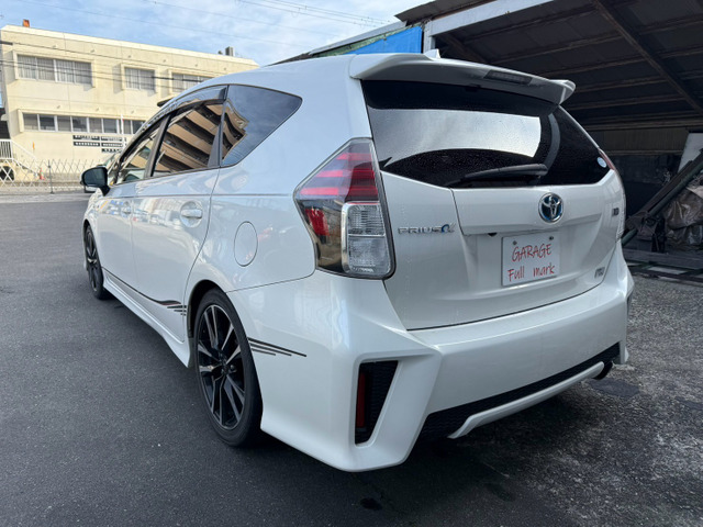 トヨタ プリウスα 1.8 S ツーリングセレクション G's の中古車詳細