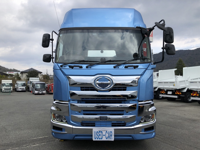 日野 プロフィア トレーラーヘッド 第5輪荷重11.5t エアサス 7速MT の