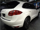 カイエン S ハイブリッド 4WD 3.0V6スーパーチャージャハイブリッド