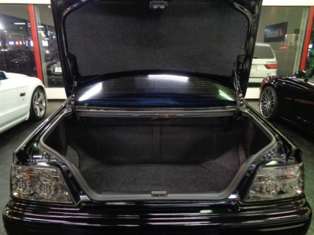 トヨタ チェイサー アバンテ ロードリー 2.5l トランク