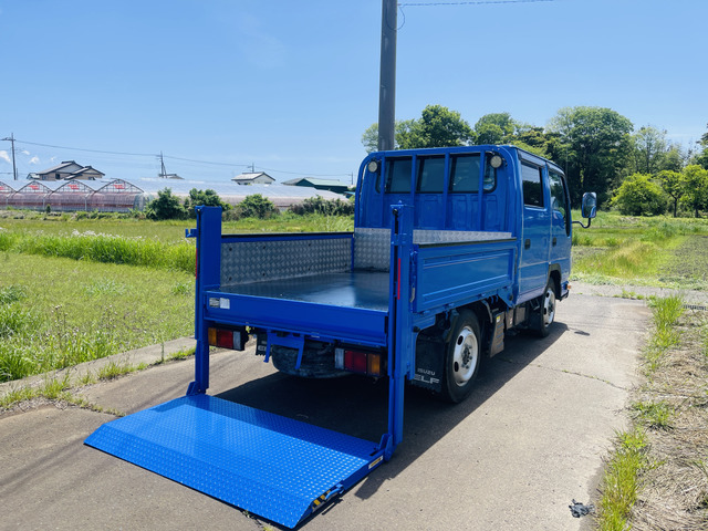 エルフ 100 3.0 ダブルキャブ フルスーパーロー ディーゼル 4WD パワーゲート付平