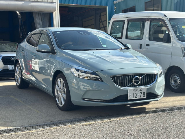 V40 D4 インスクリプション ディーゼル 