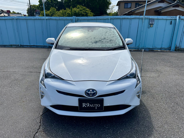 誰でも車がローンで買えます。R9AUTOの自社ローンは他社でローンが通らなかった方でもOK!自社審査で即日回答!金利0%!分割手数料なし!保証人不要!最長84回まで分割OK!