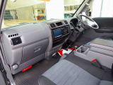 AC PS PW SRS ABS キーレス 左ミラー電動角度調整 社外メモリーナビ/フルセグTV/DVD(CN-RE06D) ETC ドライブレコーダー プライバシーガラス
