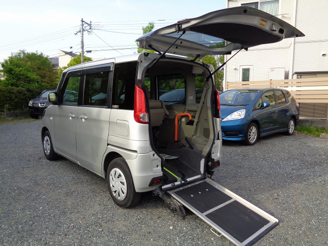 スペーシア X ウィズ 車いす移動車 リアシート付 スローパー ワンオーナー