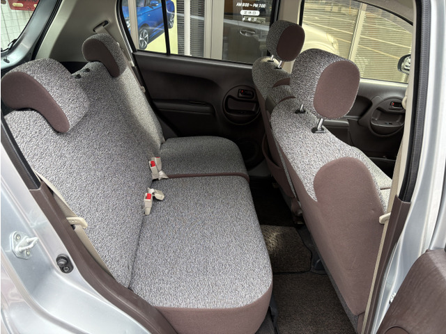 トヨタ パッソ 1.0 X 即納車可能 の中古車詳細 (91,600km, シルバー