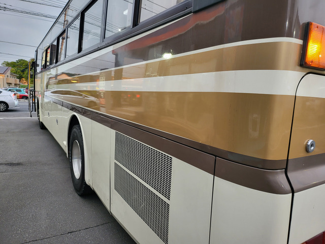 いすゞ ガーラ 62人乗り 6速マニュアル の中古車詳細 (改ざん車両