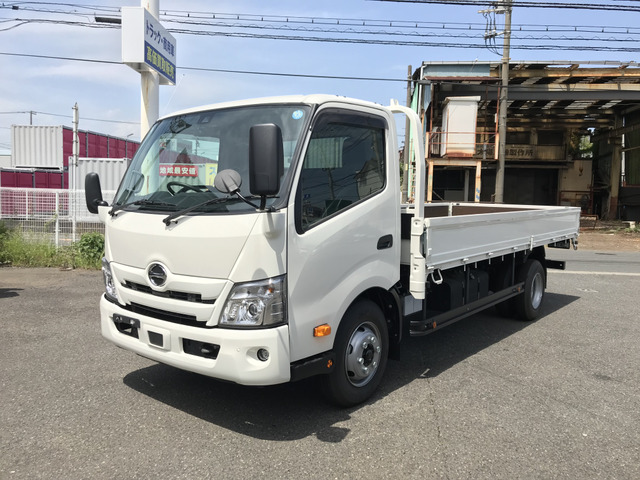 デュトロ  平ボディ 積載4.65t