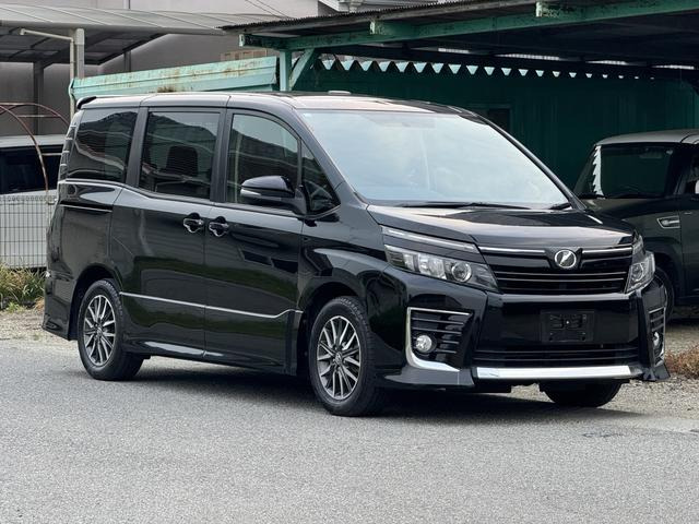 ヴォクシー 2.0 ZS 