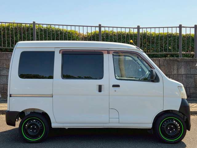 ハイゼットバン　スペシャル　５速MT ダイハツ ハイゼットカーゴ スペシャル スペシャル 5MT/黒バンパー貨物
