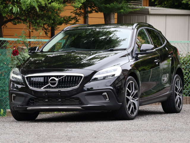 V40クロスカントリー T5 AWD モメンタム 4WD 後期型 8速AT TURBO 衝突軽減