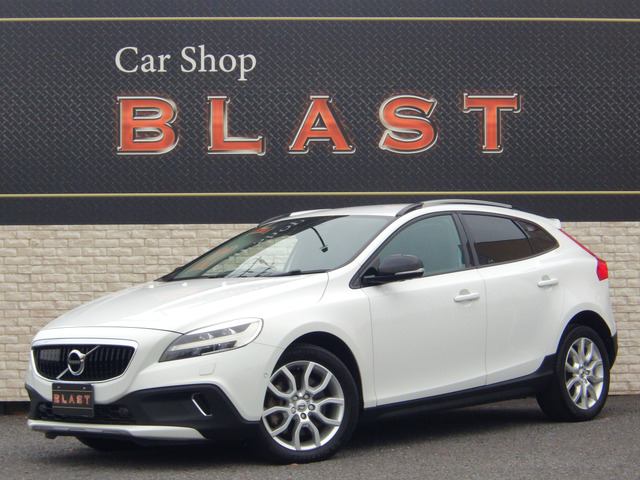 V40クロスカントリー D4 サマム ディーゼル 