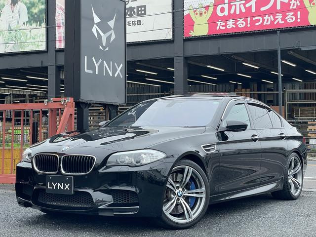 M5  赤革シート ソフトクローズドア TV