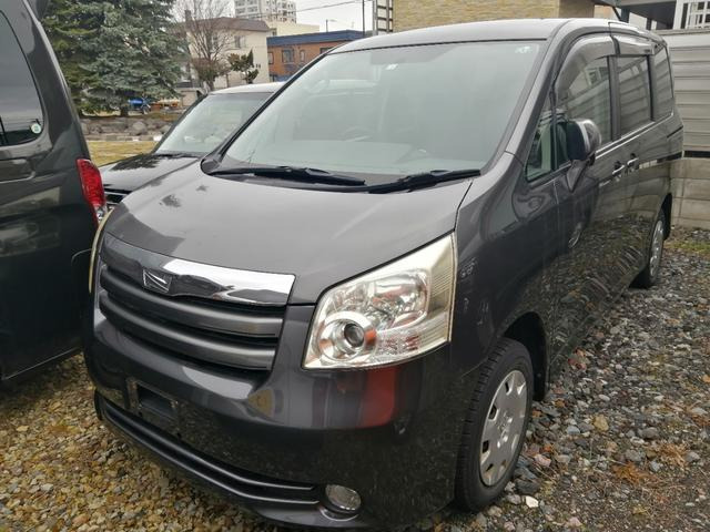 ノア 2.0 X 4WD CVT