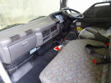 AC PS PW SRS 集中ドアロック 左電格ミラー AM/FMラジオ 排気ブレーキ 坂道発進補助装置 ハイルーフ
