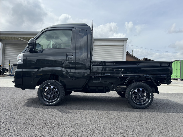 アウトドア大好き　ダイハツエクストラハイゼットジャンボブラックカーボン ダイハツ ハイゼットトラック ジャンボ エクストラ 4WD リフトUP