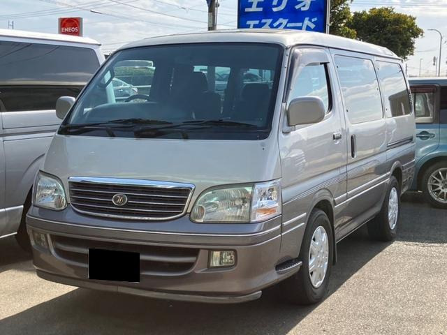 ハイエース 3.0 スーパーカスタムG トリプルムーンルーフ ディーゼル スーパーカスタ...