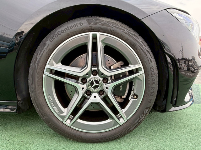 売約済　専用 メルセデス・ベンツ CLAシューティングブレーク CLA200d AMGライン 黒