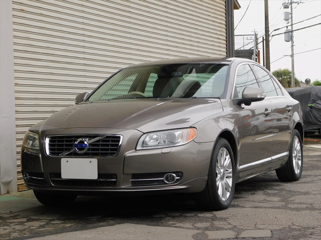 S80 ドライブe インスクリプション 樹実装備の限定車!1.6Lターボで経済的