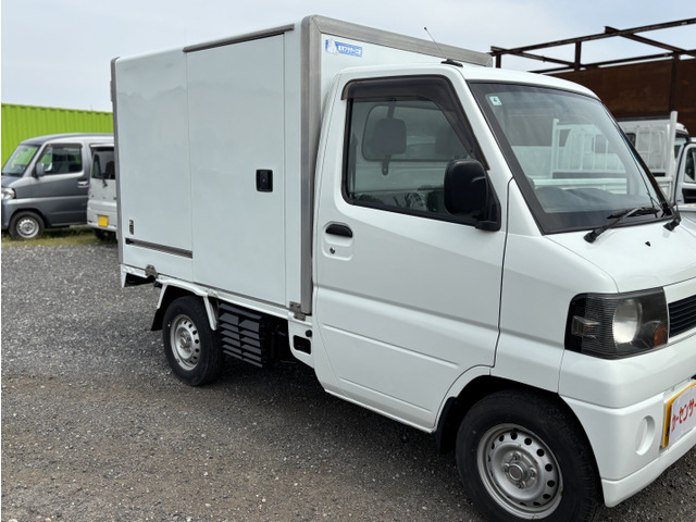 日産 クリッパートラック DX エアコン付 冷凍ー5℃ 荷寸178-133-120 の 