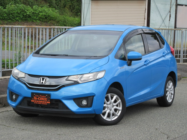 フィット 1.5 ハイブリッド Fパッケージ 4WD 4WD/モデューロアルミ/リアカメラ