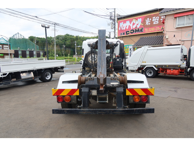 いすゞ フォワード アームロール 新明和製 積載3750kg の中古車詳細 