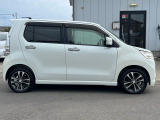 スタッフ全員、車好き&お客様思いのメンバーです!♪