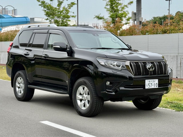 ランドクルーザープラド 2.8 TX ディーゼル 4WD サンルーフ クルーズコントロール