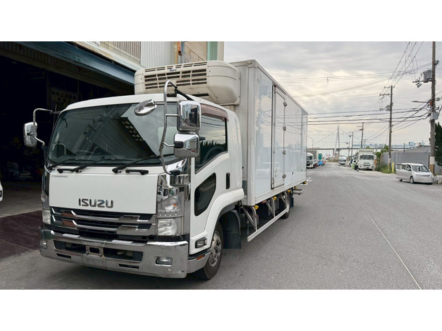フォワード 冷凍車 【格納パワーゲート付】62ワイド・低温